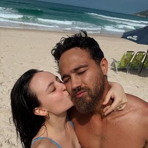 André Luiz Frambach e Larissa Manoela estão juntos desde julho de 2022. Antes de oficializarem o namoro, os dois chegaram a viver um breve envolvimento em 2021.
