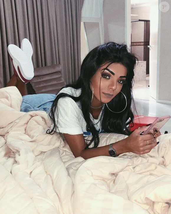 Fama junto de Ludmilla nos palcos impactou sua popularidade na web