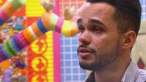 'Era preta, mas era bonita': João Gabriel tem fala polêmica no 'BBB 25' e é acusado de racismo ao comentar sobre ex-namorada