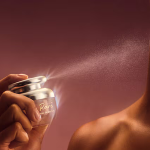 Frasco ergonômico desenvolvido com terapeutas facilita aplicação com qualquer parte da mão ou do corpo