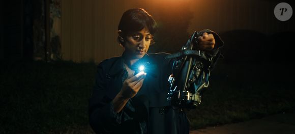 'Dele & Dela' é um completo sucesso na Netflix e tem apenas 6 episódios de muito mistério