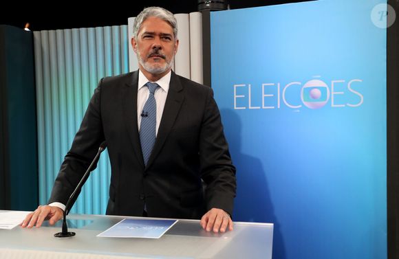 William Bonner vinha sendo o apresentador dos debates políticos na Globo e também da apuração dos votos em dia de eleição