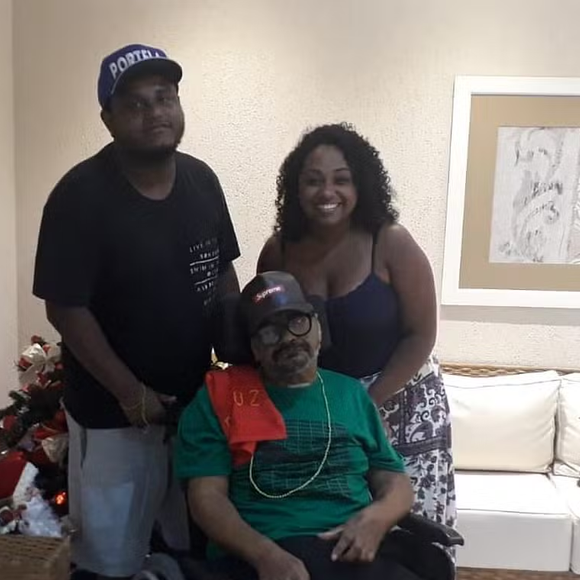 Arlindo Cruz tem um filho fora do casamento com Babi Cruz. Trata-se de Kauan, hoje com 33 anos