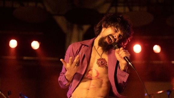 Hoje na Globoplay: muitos não sabem, mas os bastidores de ‘Raul Seixas: Eu Sou’ fizeram ator se arrepiar dos pés à cabeça. ‘Tinha um misticismo’