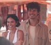 Shawn Mendes e Bruna Marquezine foram flagrados em uma feira na Barra da Tijuca, no Rio de Janeiro