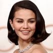 O lip combo queridinho de Selena Gomez cria um efeito de volume natural impressionante e requer apenas 3 produtos