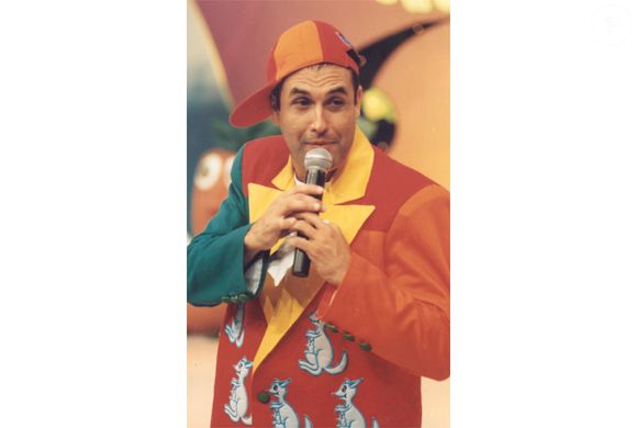 'Porta dos Desesperados' com Sérgio Mallandro vai ocupar horário de 'Chaves' às 18h; web reprovou a ideia