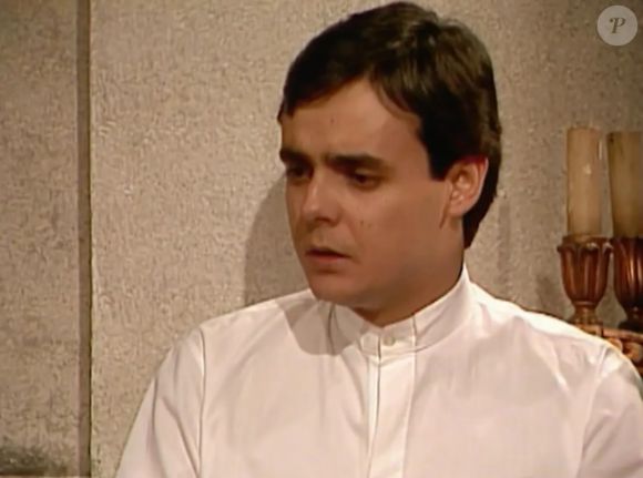 Na trama do 'Vale a Pena Ver de Novo', Ricardo decide ir procurar Tieta para entender o que aconteceu.