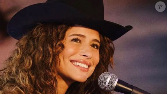 Isadora Cruz, a Agrado da novela 'Coração Acelerado', sonhava em fazer novela musical