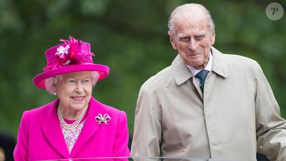 Rainha Elizabeth II não estava no leito de morte do marido, príncipe Philip, revela novo livro: 'Partiu sem se despedir'