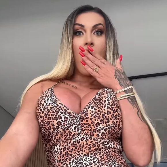 Andressa Urach dispara sobre Virginia Fonseca
