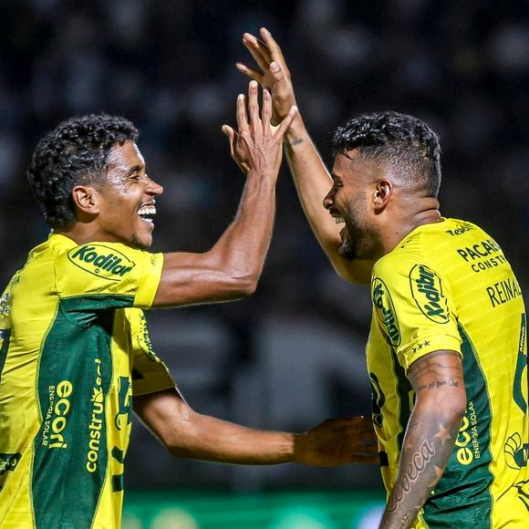 O Mirassol fez três gols contra o Santos, que não marcou nenhum