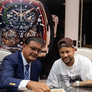 Por que Neymar, Messi e outras celebridades gastam milhões em relógios? Especialista em mercado de luxo explica o que está por trás dessas peças
