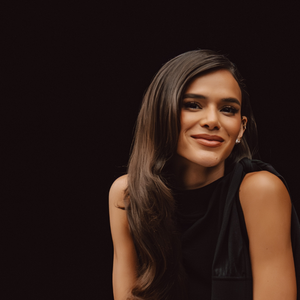 Bruna Marquezine foi escolhida como embaixadora da Omoda, uma fabricante chinesa de carros elétricos que chegou ao Brasil neste ano e promete ainda mais expansão em 2026