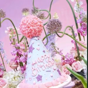 A festa de Mavie foi decorada em tons de rosa, lilás e pastel para combinar com o tema Show de Talentos escolhido para os 3 anos da aniversariante