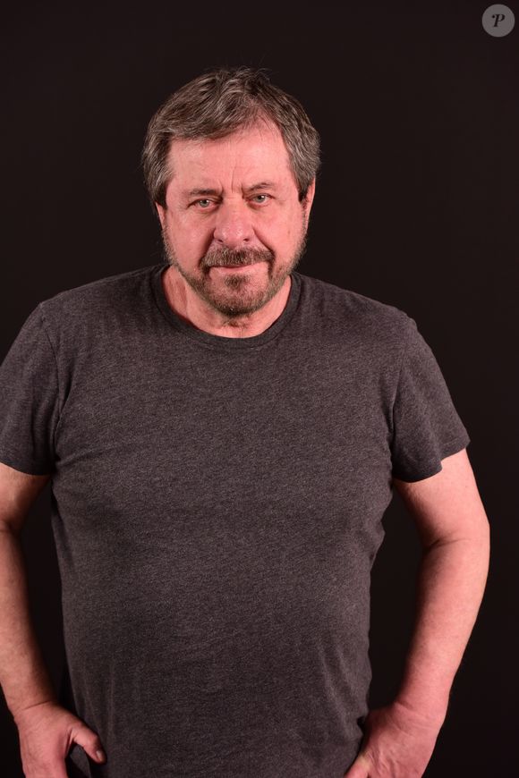 Na novela 'Gênesis' da Record TV, Flávio Galvão foi o responsável por fazer a voz de Deus.