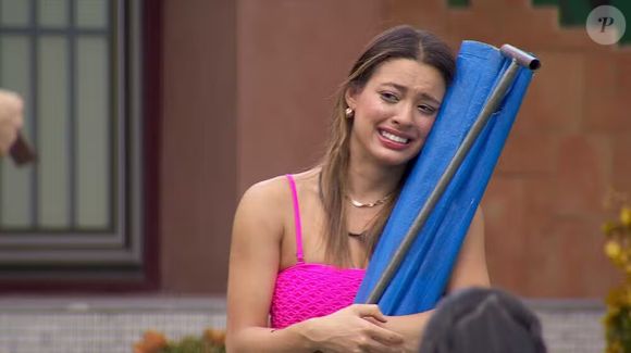 Ex-camelô Beatriz Reis é comparada a Raissa no 'BBB 25'