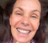 Carolina Ferraz revelou que o segredo de sua pele é uma rotina de skincare diária de apenas 15 minutos