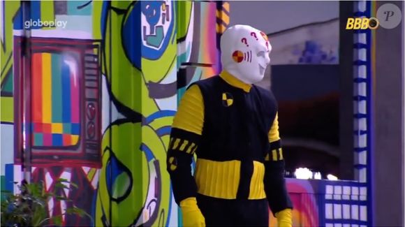 Dummy interage com Vitória Strada no Castigo do Monstro do 'BBB 25'