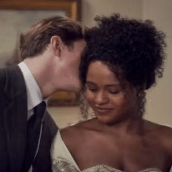 Qual é o final de Beatriz (Duda Santos) em 'Garota do Momento'? mocinha tem casamento marcado com Beto (Pedro Novaes), fica grávida e adota uma menina