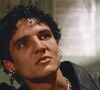 O novo Mr. Fantástico com um visual bem diferente na série NYPD Blue (2001)