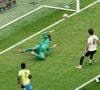 O Brasil avançou às oitavas da Copa do Mundo, mas um nome do Japão conquistou torcedores ao redor do planeta. Conheça a trajetória de Zion Suzuki, goleiro que fez grandes defesas e ganhou destaque no torneio