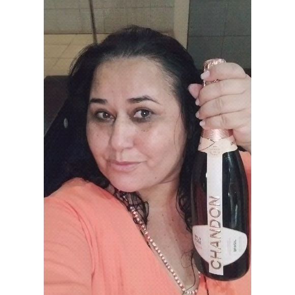 Cleo Loyola, ex-mulher de Luciano, comemorou aniversário do filho e mandou indireta para o sertanejo