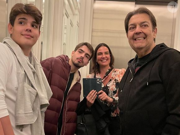 Esposa de Faustão e mãe de João Guilherme Silva e Rodrigo, Luciana Cardoso não esteve presente no hospital