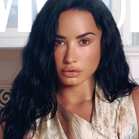 Demi Lovato, aos 34 anos e quase duas décadas e meia de carreira: 'Fiz muita terapia, me consultei com os médicos certos que me ajudaram a encontrar a medicação adequada. Tomei as rédeas da minha vida e coloquei minha saúde mental em primeiro lugar'
