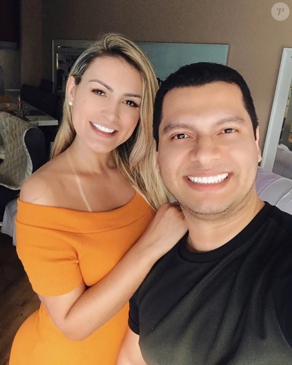 O último marido de Andressa Urach foi Thiago Lopes, pai do filho caçula da modelo