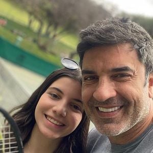 Maria Zurita Guedes é ‘abençoada pelo pai que ela tem. O melhor pai do mundo!’, postou Ana Hickmann sobre a enteada