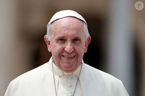 Pesquisa revela que carisma de Papa Francisco segue como referência entre católicos da América Latina, mesmo após o início do pontificado de Leão XIV
