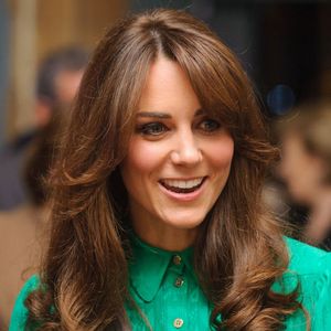 Depois, Kate Middleton chamou a atenção por conta do corte de cabelo, realizado pelo seu cabeleireiro favorito, Richard Ward