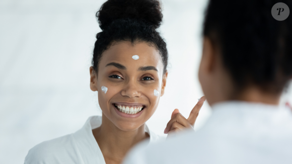 Um dos maiores equívocos? Achar que não é necessário usar protetor solar nos dias frios ou nublados