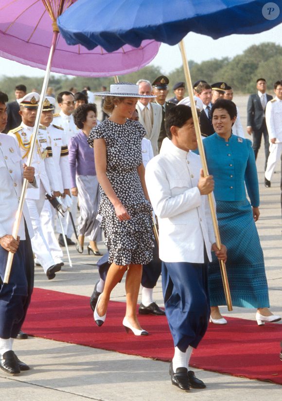 Lady Di segue como referência absoluta de estilo — e seus sapatos dos anos 80 continuam influenciando as tendências atuais