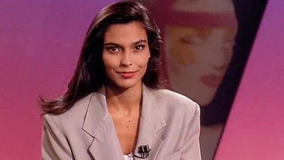 Aparição muito rara! Ex-'Fantástico', Valéria Monteiro e filha com diretor da Globo se encontram com mais famosos em festa de teatro. Fotos