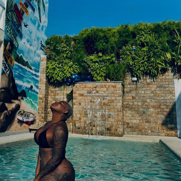 Jojo Toddynho já posou em vários cliques no seu perfil oficial no Instagram com várias fotos de biquíni.