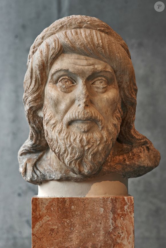 Frase de Plutarco, escrita há quase dois mil anos, volta a ganhar força ao explicar por que muitas crianças estudam, mas não conseguem aprender de verdade