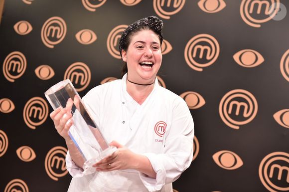 A segunda campeã do 'MasterChef Brasil' foi Izabel Alvares, que dividiu opiniões com sua vitória