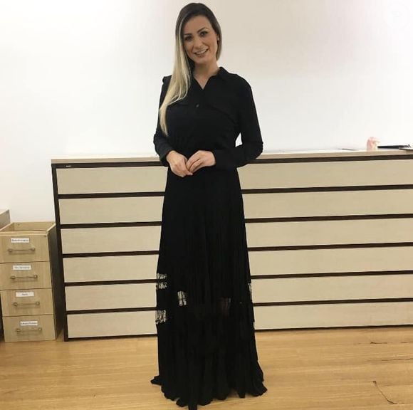 Andressa Urach levava seus testemunhos por todo o Brasil em igrejas