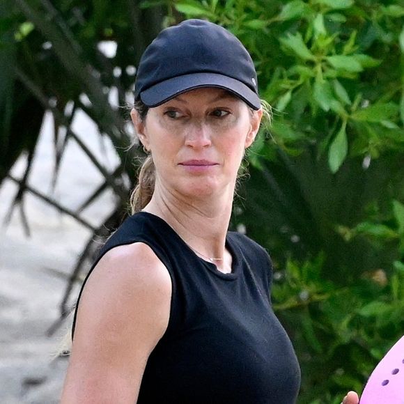 Segredo do corpo de Gisele Bündchen aos 45 anos: modelo aposta em rotina com exercícios que incluem até cama elástica