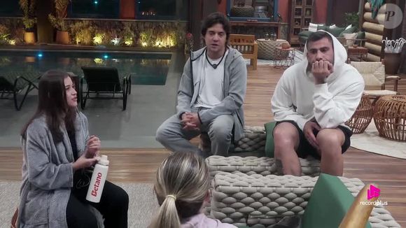 Intriga no ar! Peões de 'A Fazenda 17' apontam Gaby Spanic como a possível infiltrada da temporada