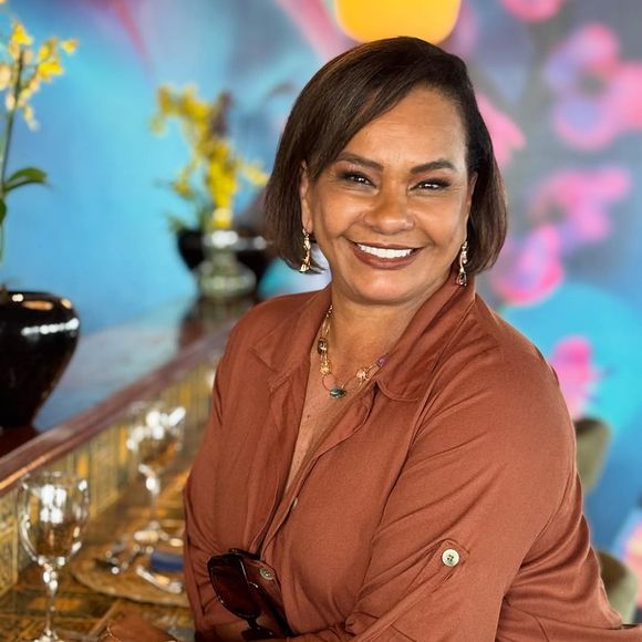 Solange Couto: ‘A menina tinha 13 anos e eu não vou dizer o nome do benefício… A pessoa virou e falou: ‘Você tem benefícios, é melhor você ter filhos do que estudar’'