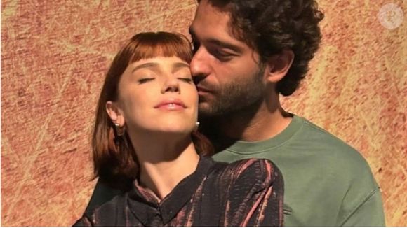 Alice Wegmann contou no videocast Conversa Vai, Conversa Vem, do Jornal O Globo, que Humberto Carrão é um grande amigo