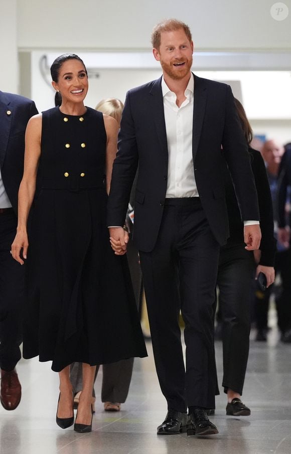 Príncipe Harry e Meghan Markle estão de volta ao Reino Unido após 6 anos morando nos Estados Unidos