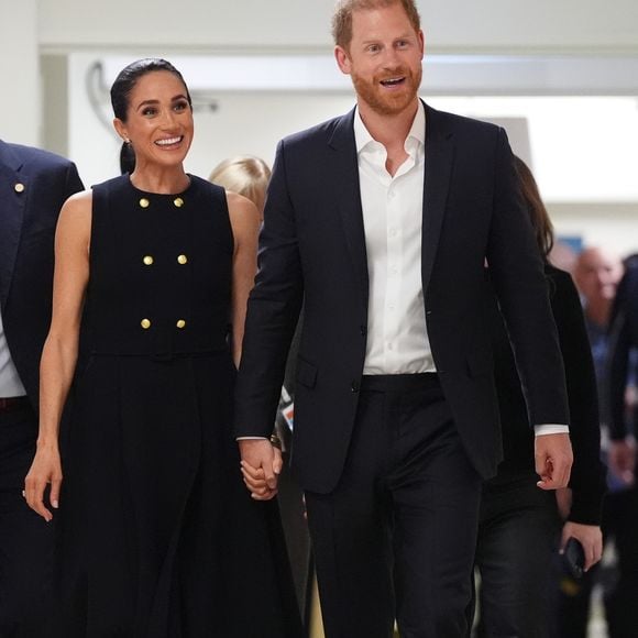 Príncipe Harry e Meghan Markle estão de volta ao Reino Unido após 6 anos morando nos Estados Unidos