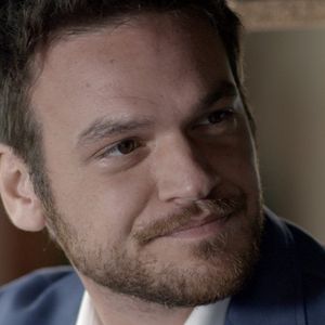 Pedro (Emílio Dantas) será assassinado por Melissa (Paolla Oliveira), no fnal da segunda fase da novela 'Além do Tempo'