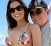 Diante de rumores sobre fim do casamento, mulher de Amado Batista, Calita Franciele faz post com música misteriosa