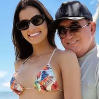 Diante de rumores sobre crise no casamento, mulher de Amado Batista, Calita Franciele faz post com música misteriosa