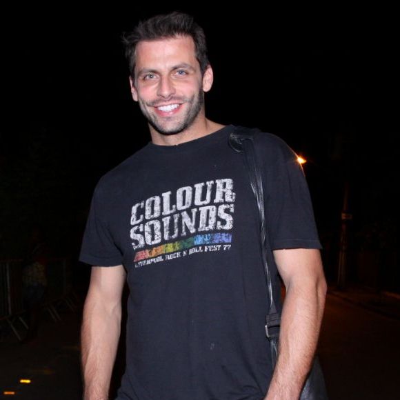 Henri Castelli mudou sua beleza ao longo dos anos: ator tem cerca de 20 trabalhos entre novelas, folhetins